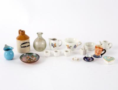 Sundry miniature and other decorative