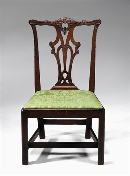 Chippendale mahogany side chair    Carved