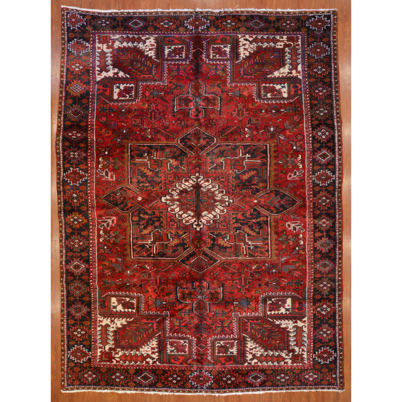 HERIZ CARPET, PERSIA, 9.10 X 13.3