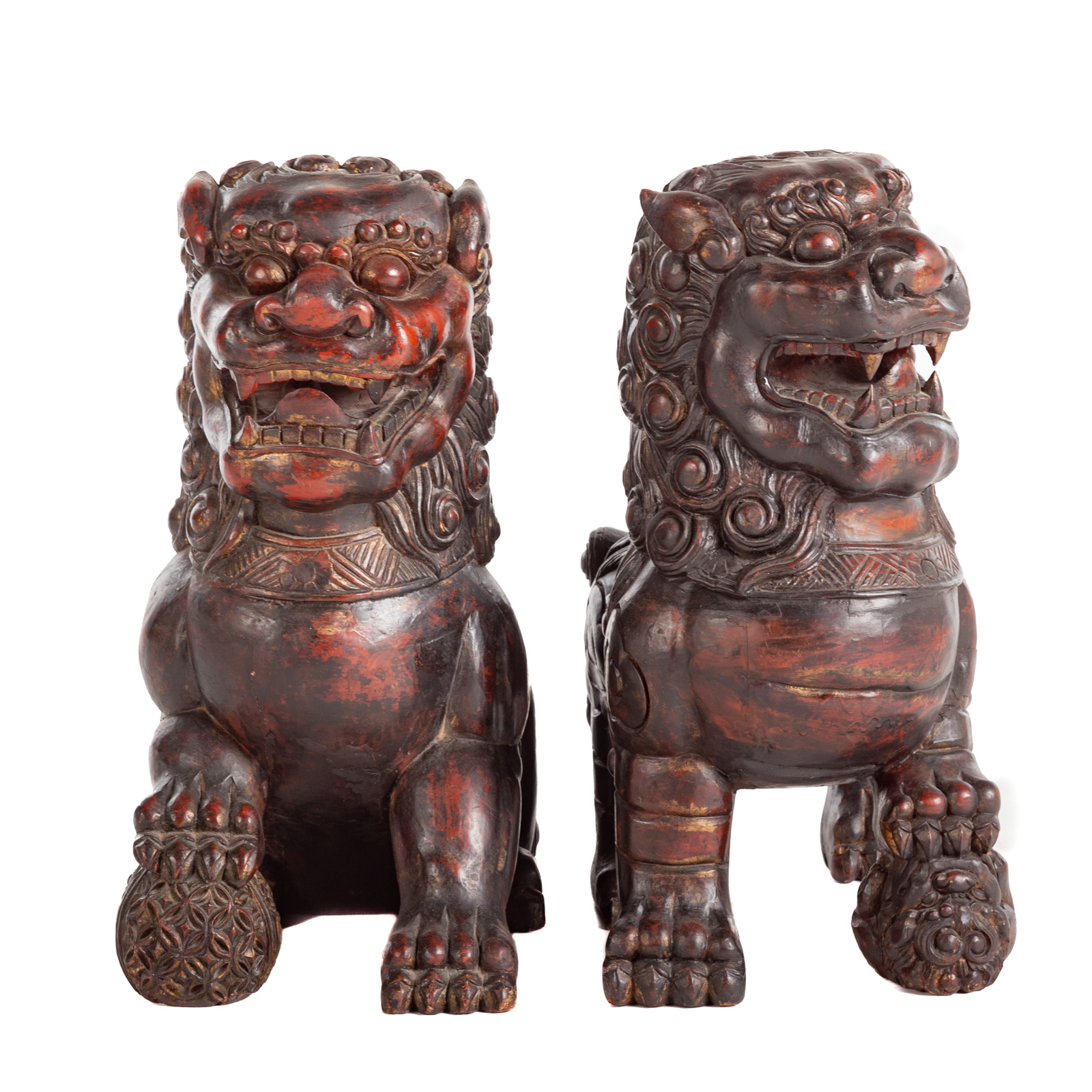 A PAIR OF CHINESE CARVED WOOD  2de9cb