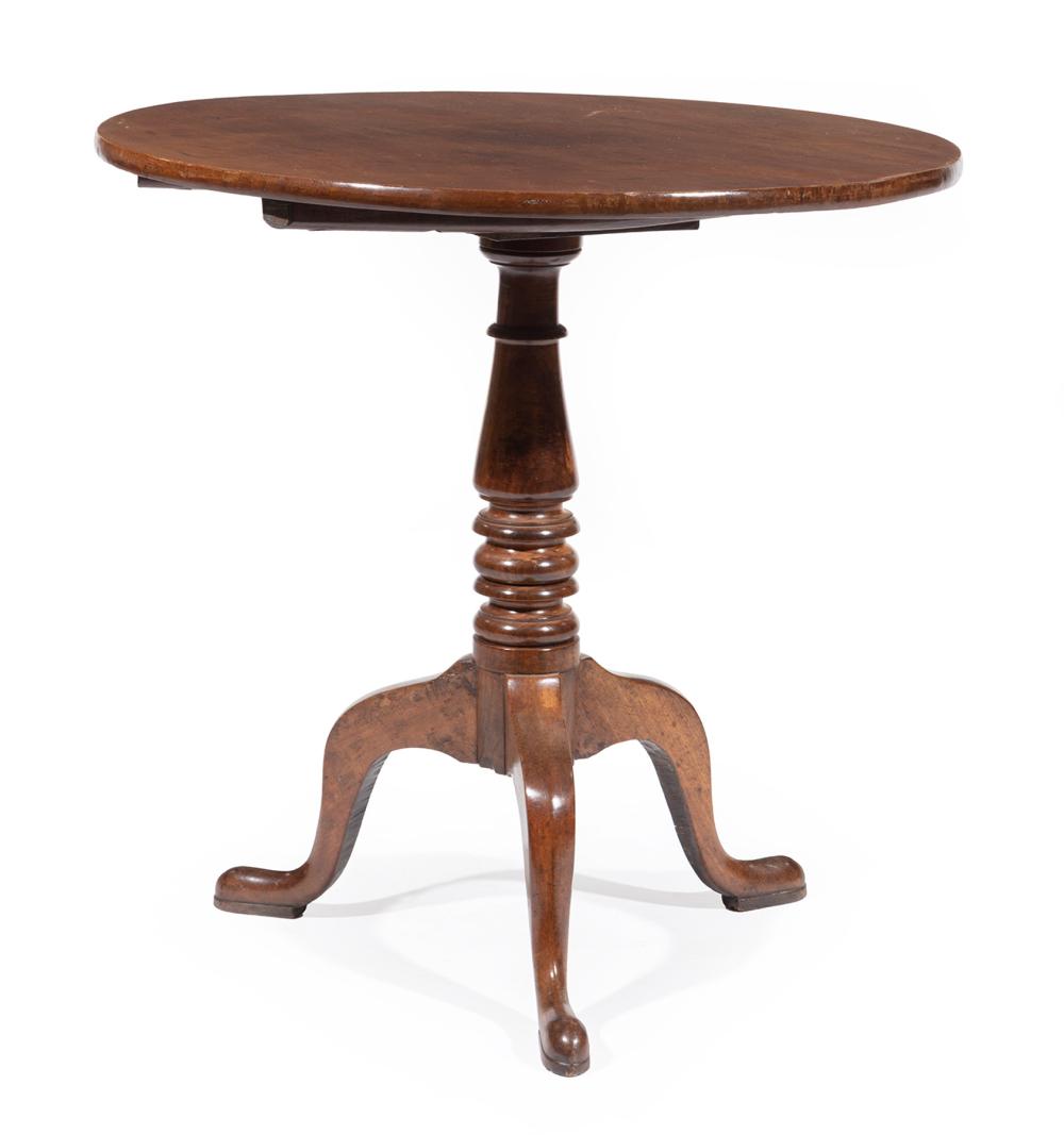 QUEEN ANNE WALNUT TILT TOP TABLEQueen 2dea61