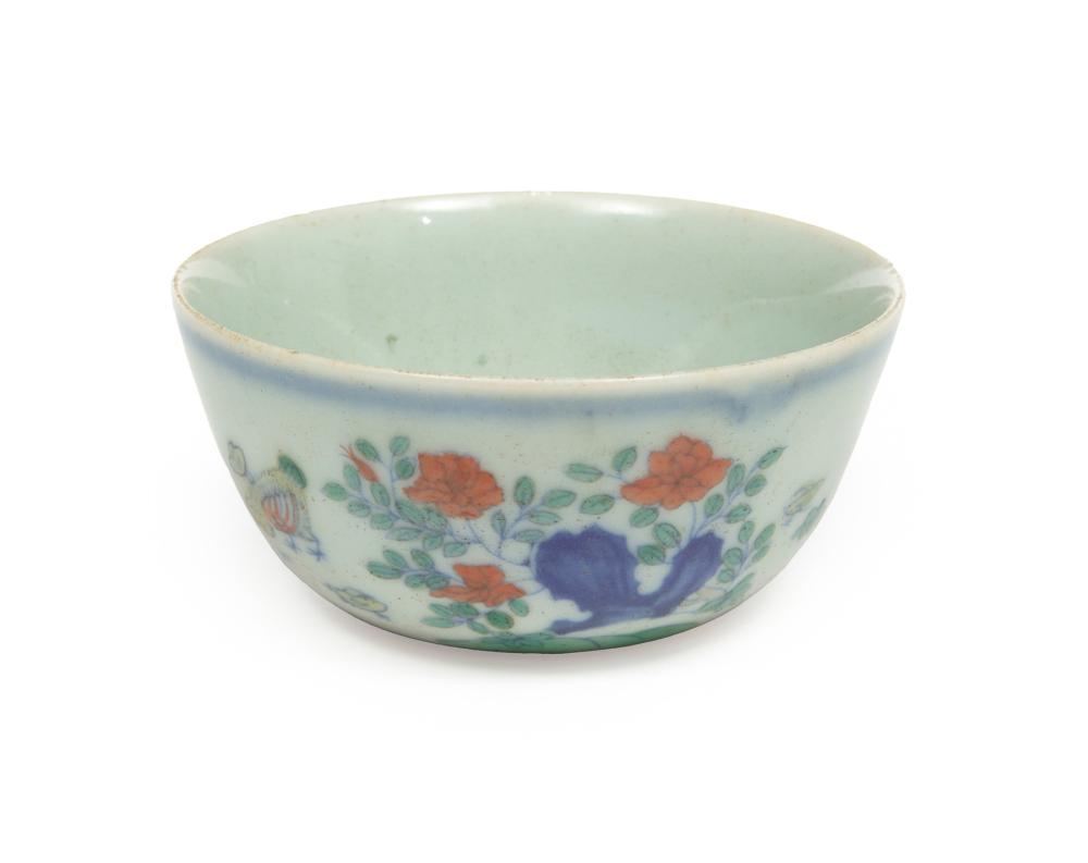 CHINESE WUCAI PORCELAIN CUPChinese 2dece4