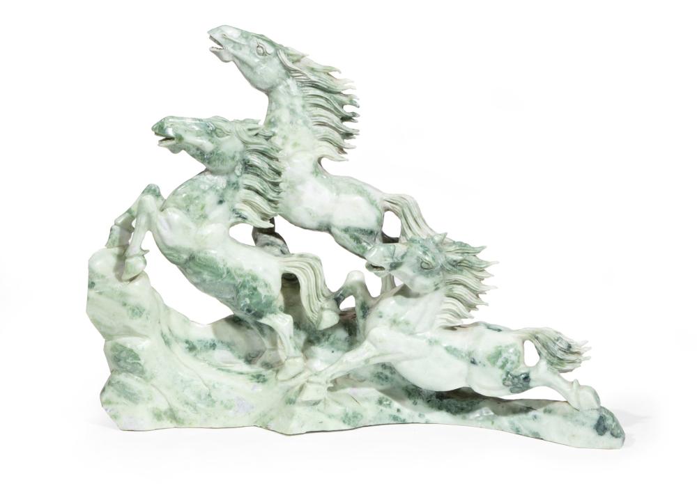 LARGE CHINESE HARDSTONE HORSE GROUPLarge 2ded39