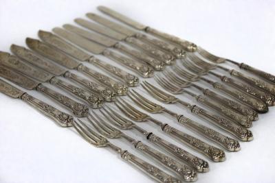 A set of six Queen's pattern silver