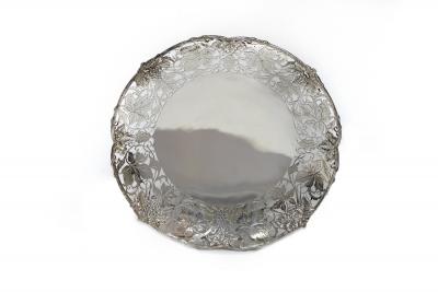 A silver salver Mappin Webb  2dc862