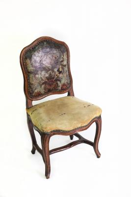 A Continental walnut framed chair 2dc9cd