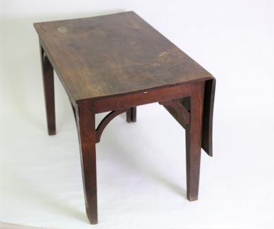 A George III oak drop flap table  2dca4b