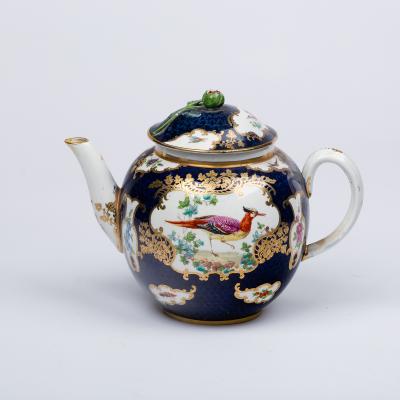 A Worcester style blue scale teapot