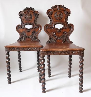 A pair of 19th Century oak hall 2dce6e