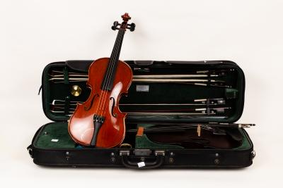 A Stentor Conservatoire violin by Stentor