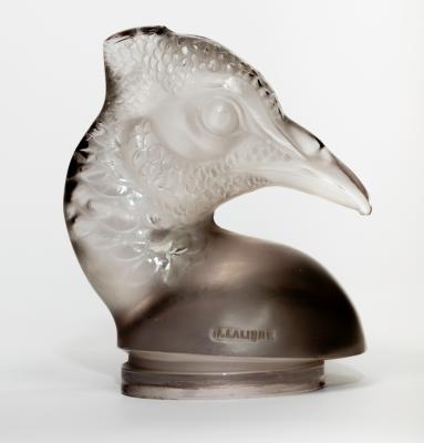 Lalique, a Tête de Paon car mascot,