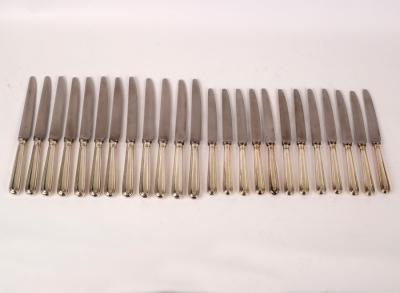 A set of twelve silver handled 2dd1a4