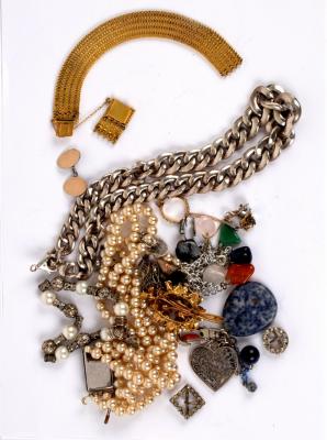 Sundry jewellery
