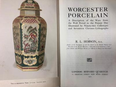 Hobson R L Worcester Porcelain  2dd4be