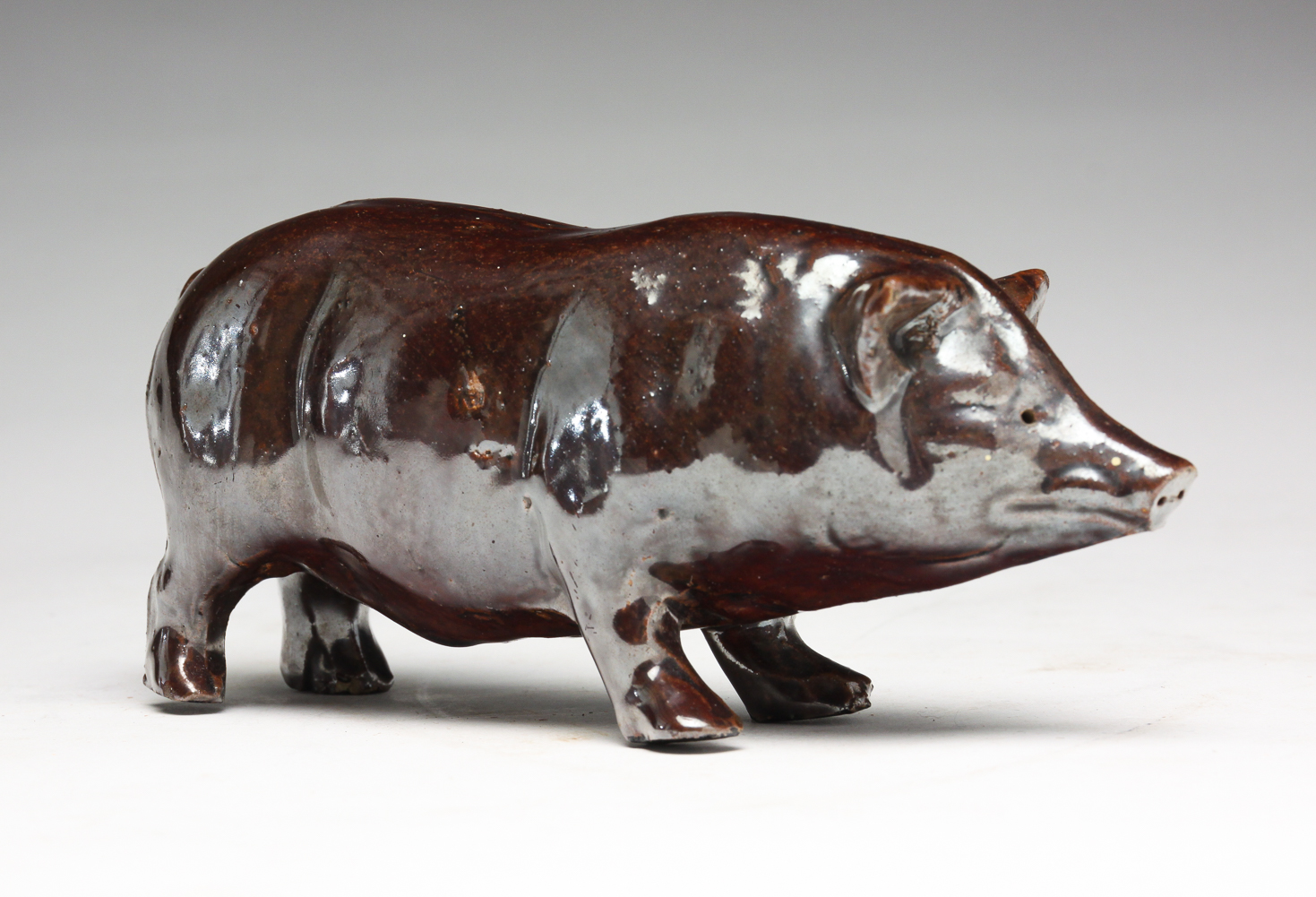 AMERICAN POTTERY PIG. Second half-19th