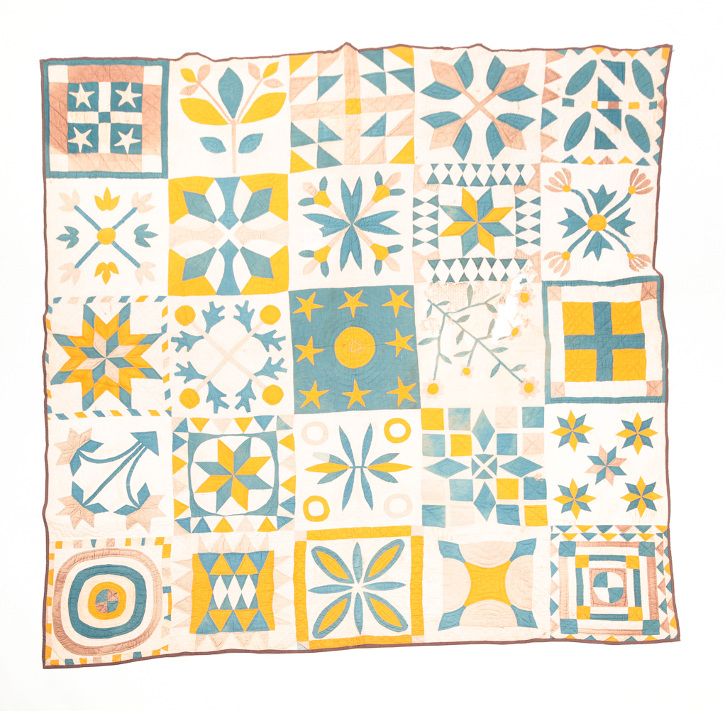 AMERICAN PIECED SAMPLER QUILT.