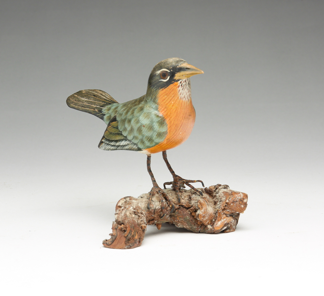 AMERICAN CARVED AND PAINTED SONGBIRD.