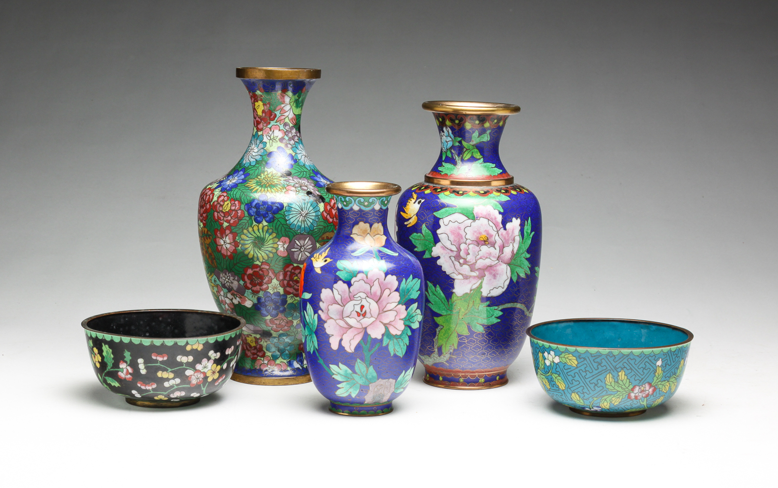 FIVE PIECES OF CHINESE CLOISONNE  2dfe0a