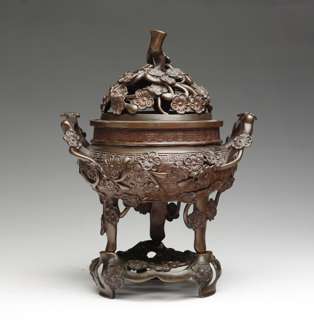 CHINESE CENSER. Probably late 19th-early