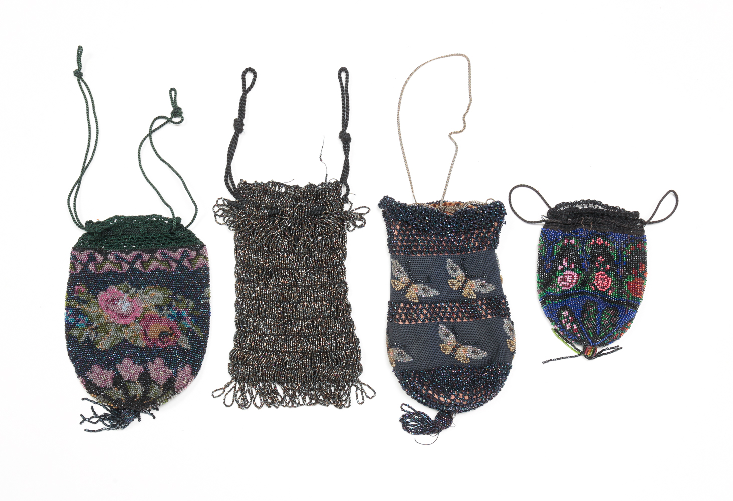 FOUR BEADED PURSES WITH DRAWSTRING 2dfe8d