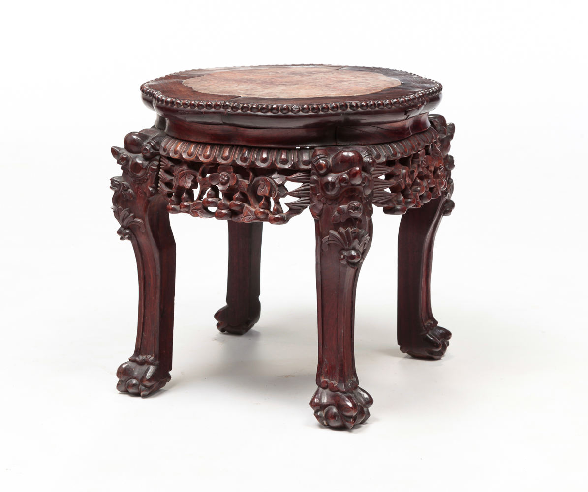 CHINESE CARVED STAND First quarter 20th 2dfeac
