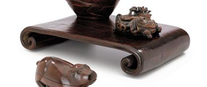 Fine Chinese 'tiger-fur' table