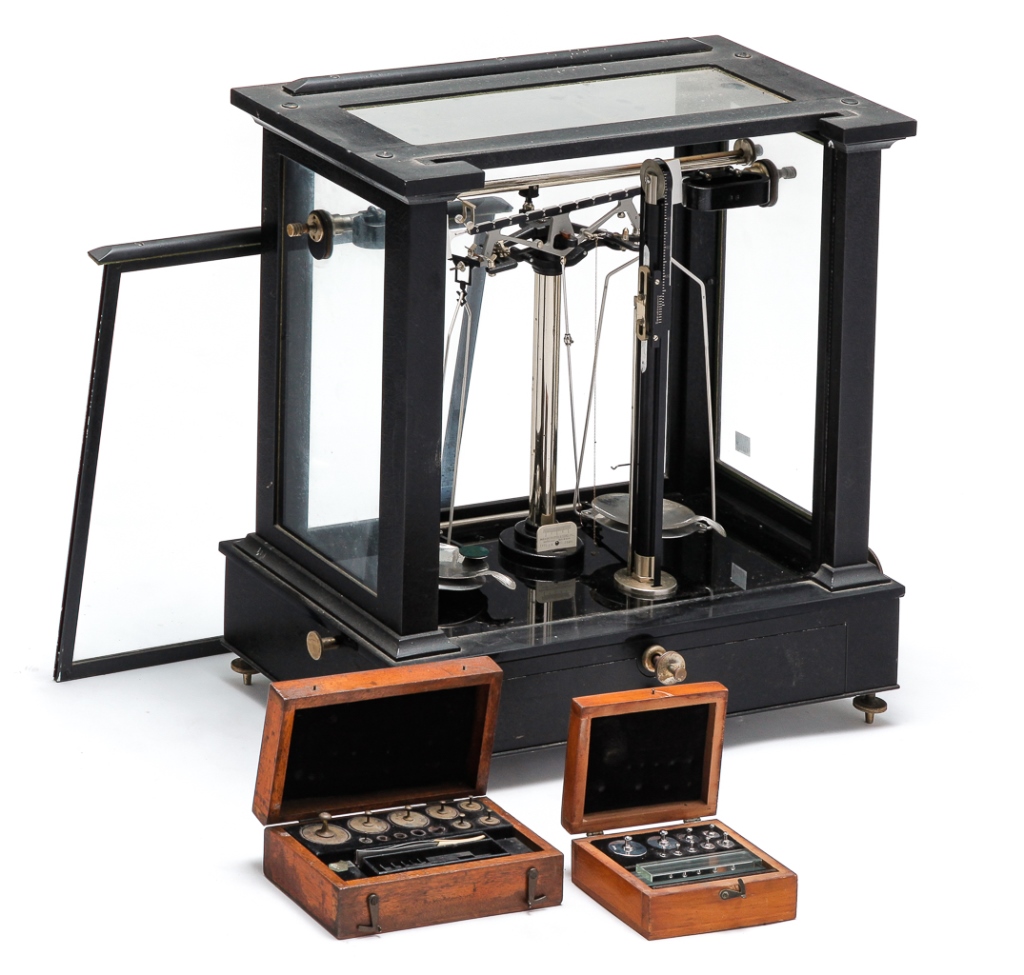 AMERICAN AINSWORTH BALANCE SCALE.