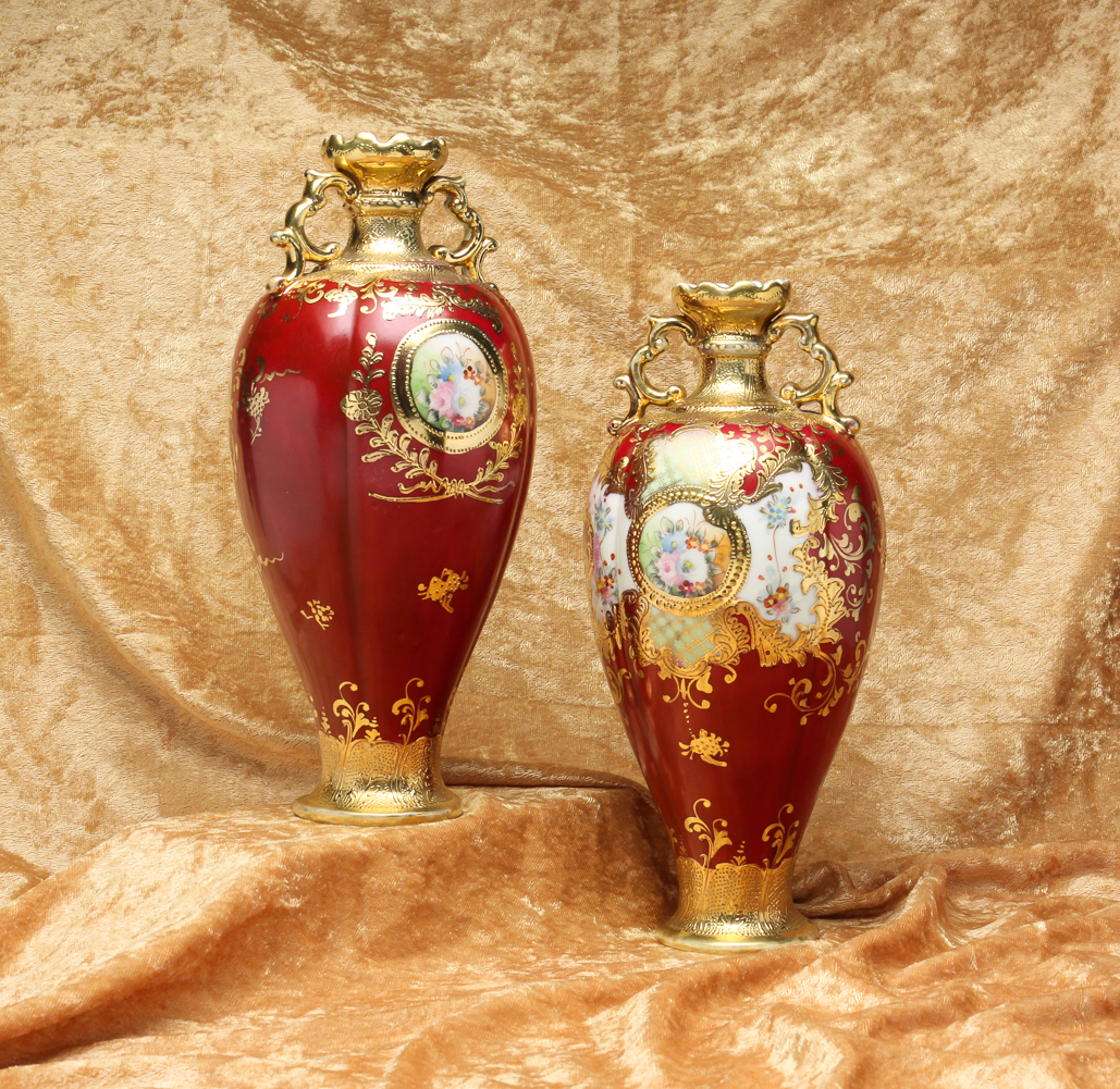 A PAIR OF JAPANESE NIPPON VASES. Circa