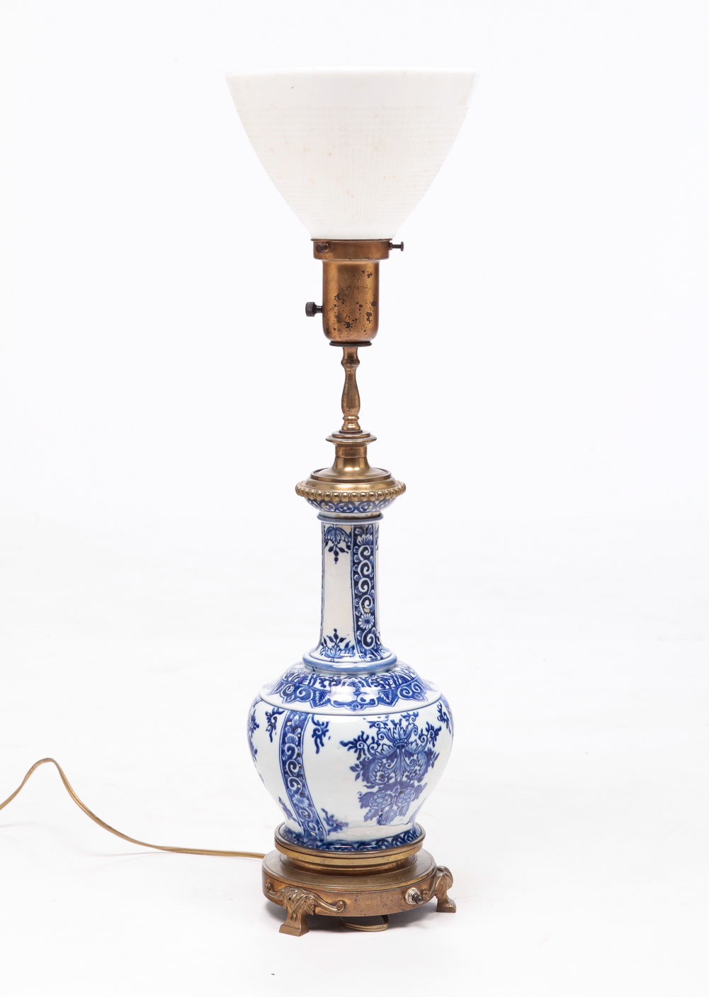 BLUE AND WHITE PORCELAIN LAMP. Twentieth