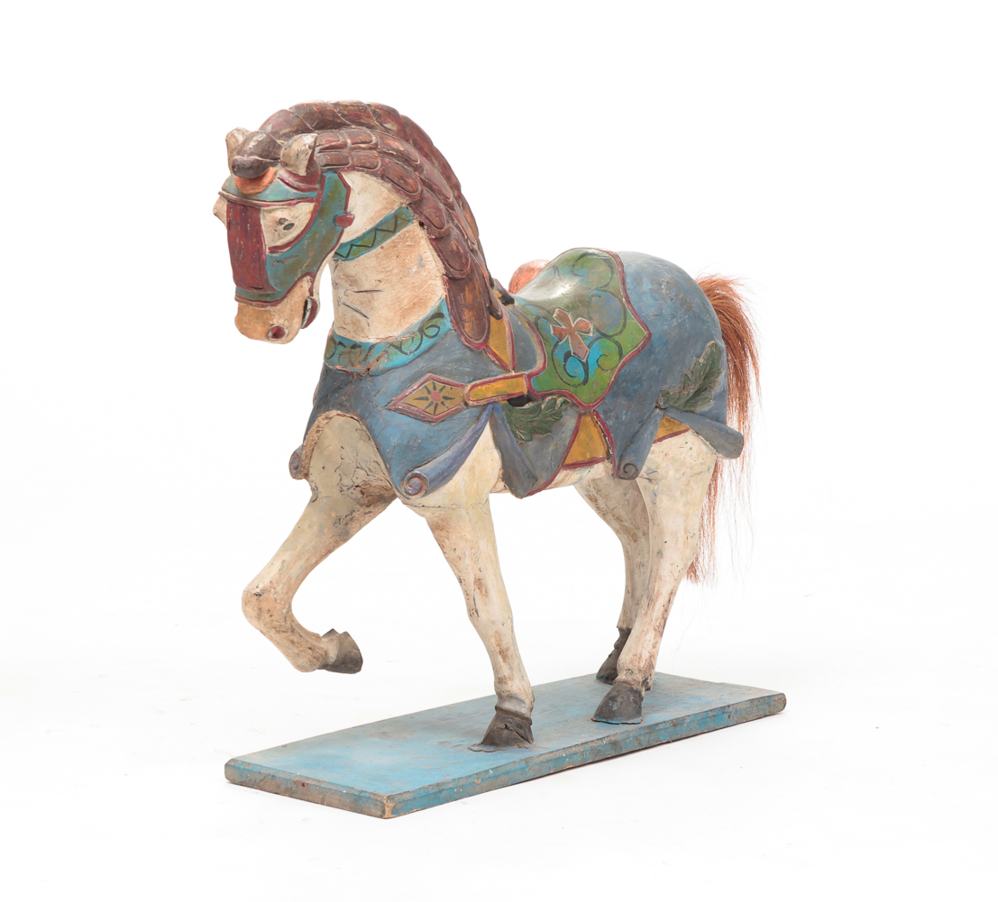 DIMINUTIVE CARVING OF A CAROUSEL 2e0105