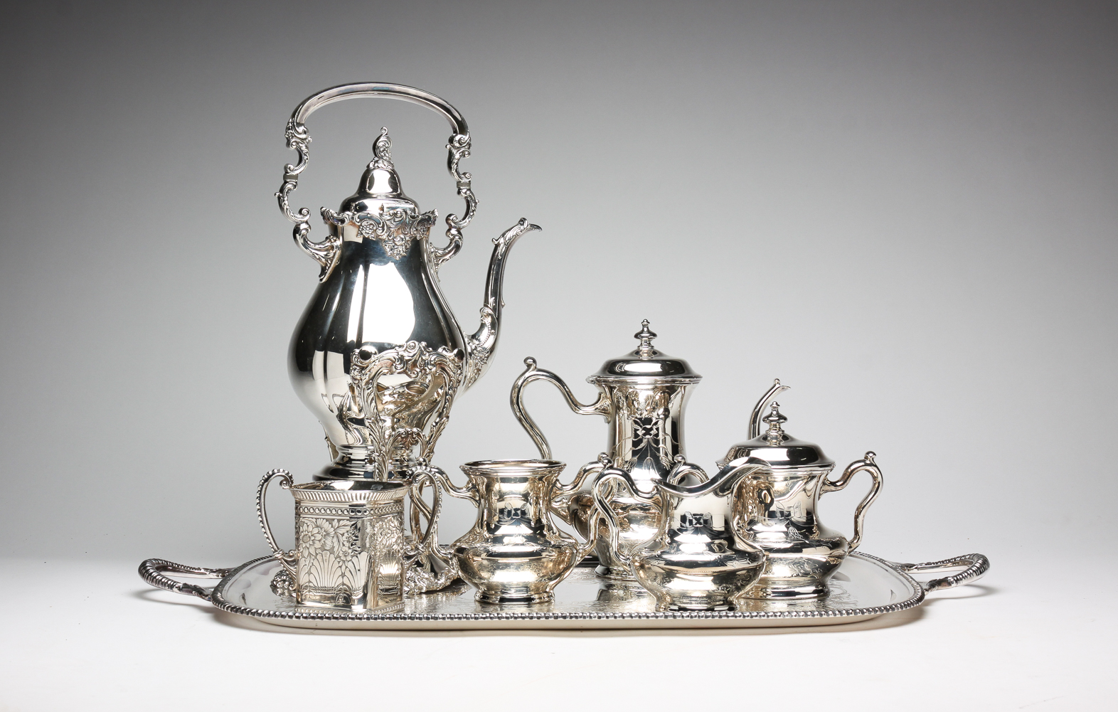 AMERICAN ASSEMBLED SILVER PLATE 2e0145