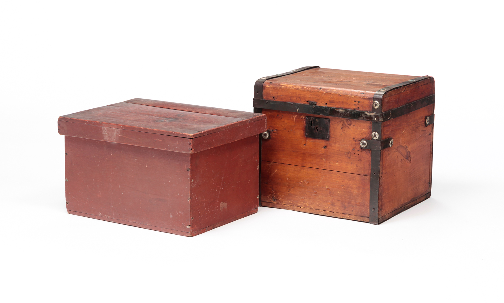 AMERICAN TRUNK AND LIDDED BOX.