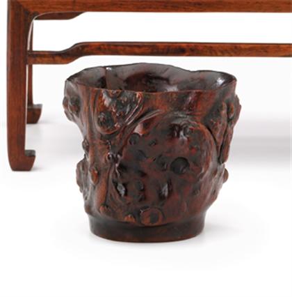 Small Chinese root wood brush pot 499ca