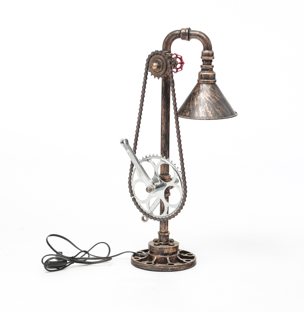 CHINESE STEAMPUNK STYLE TABLE LAMP  2e0250