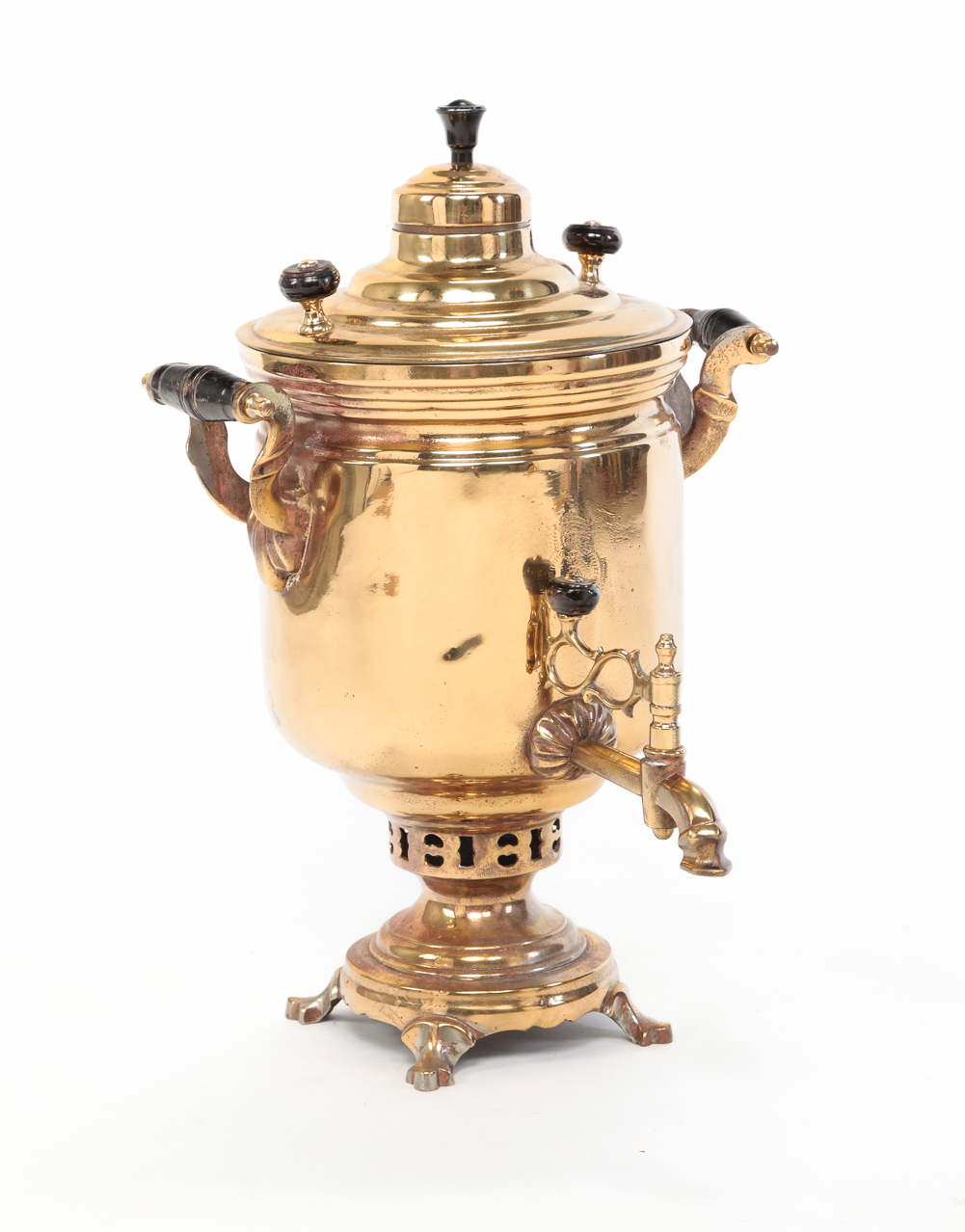 RUSSIAN SAMOVAR. Circa 1900, brass