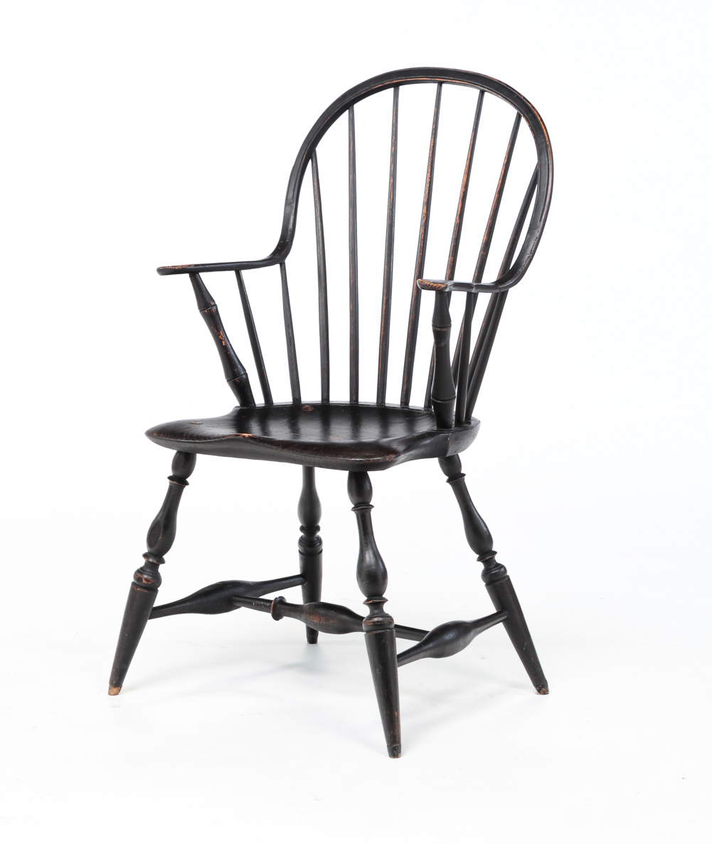 AMERICAN CONTINUOUS ARM WINDSOR CHAIR.