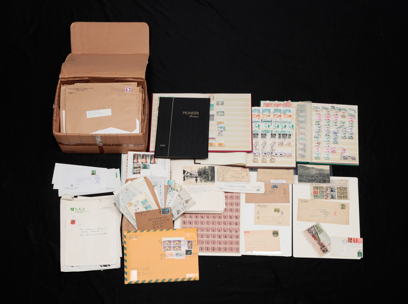 COLLECTION OF KOREAN POSTAGE STAMPS.