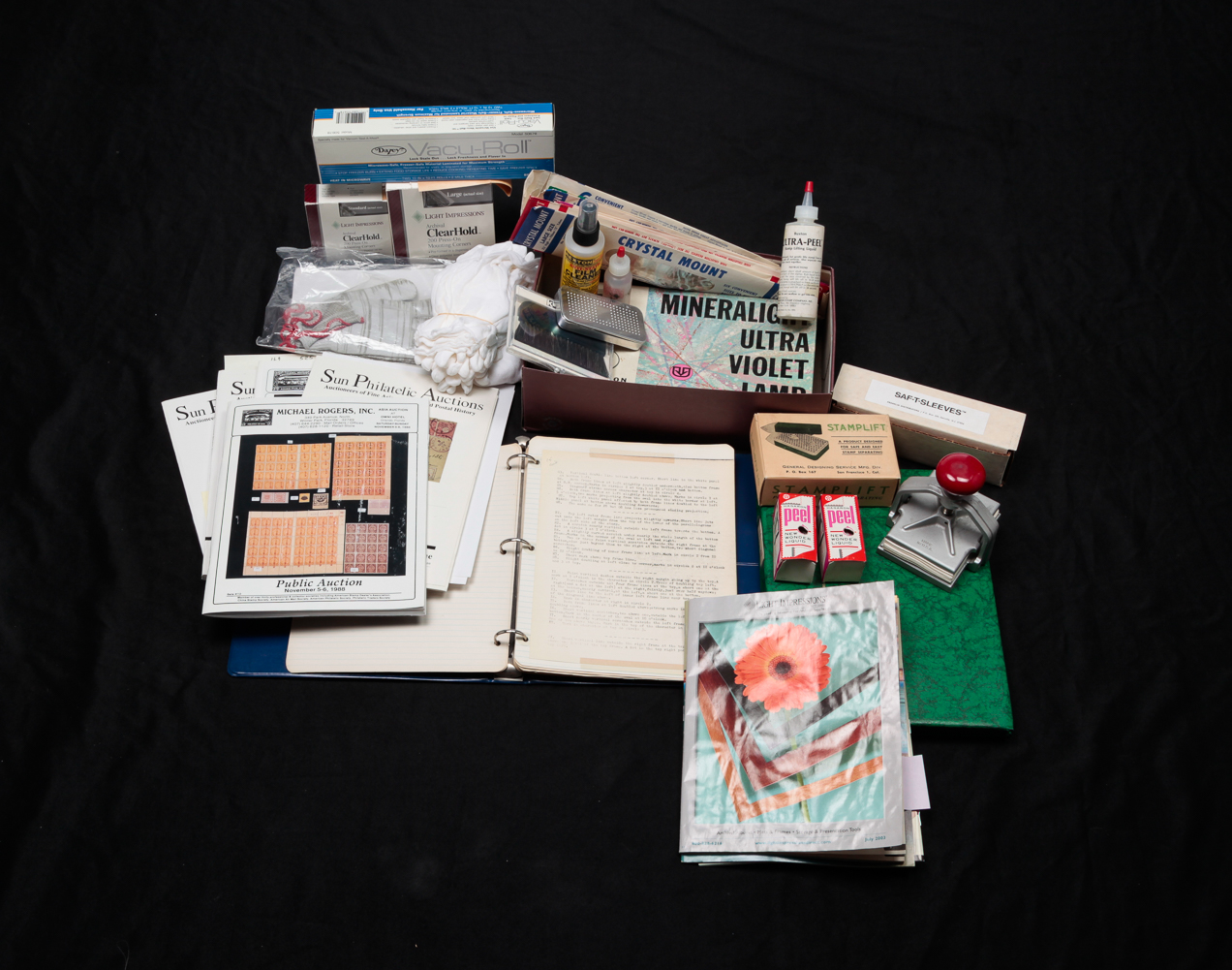 GROUP OF STAMP COLLECTING SUPPLIES.