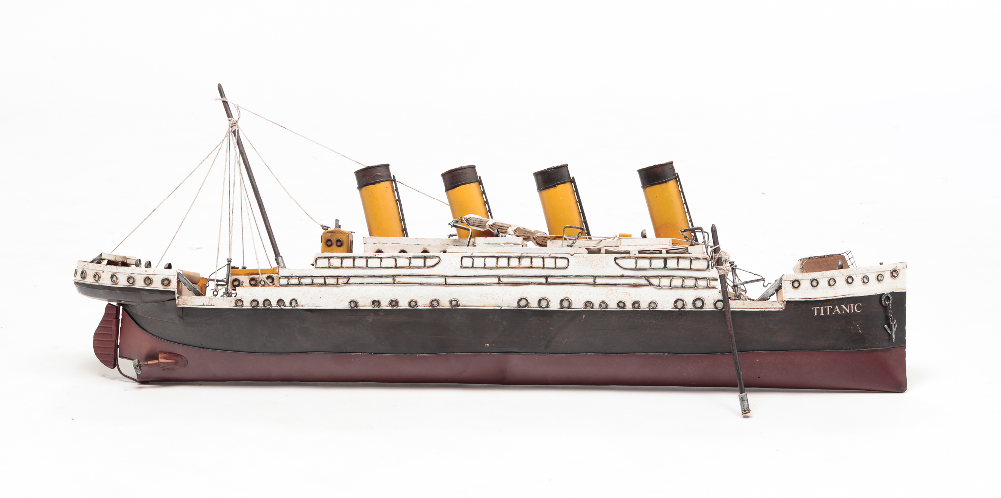 MODEL OF THE "TITANIC". Late 20th