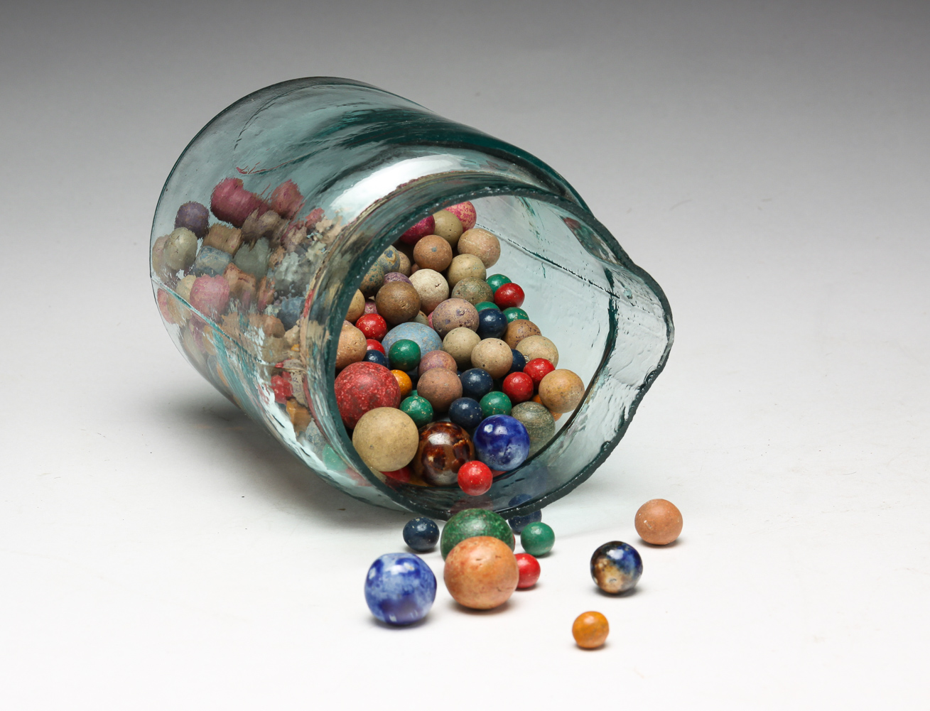 AMERICAN CLAY AND BENNINGTON MARBLES.