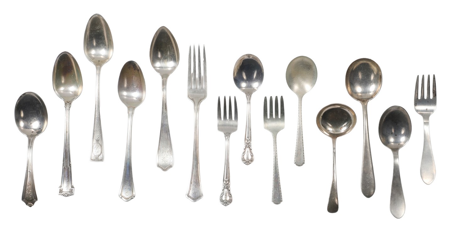 Assorted sterling flatware to include 2e05b9