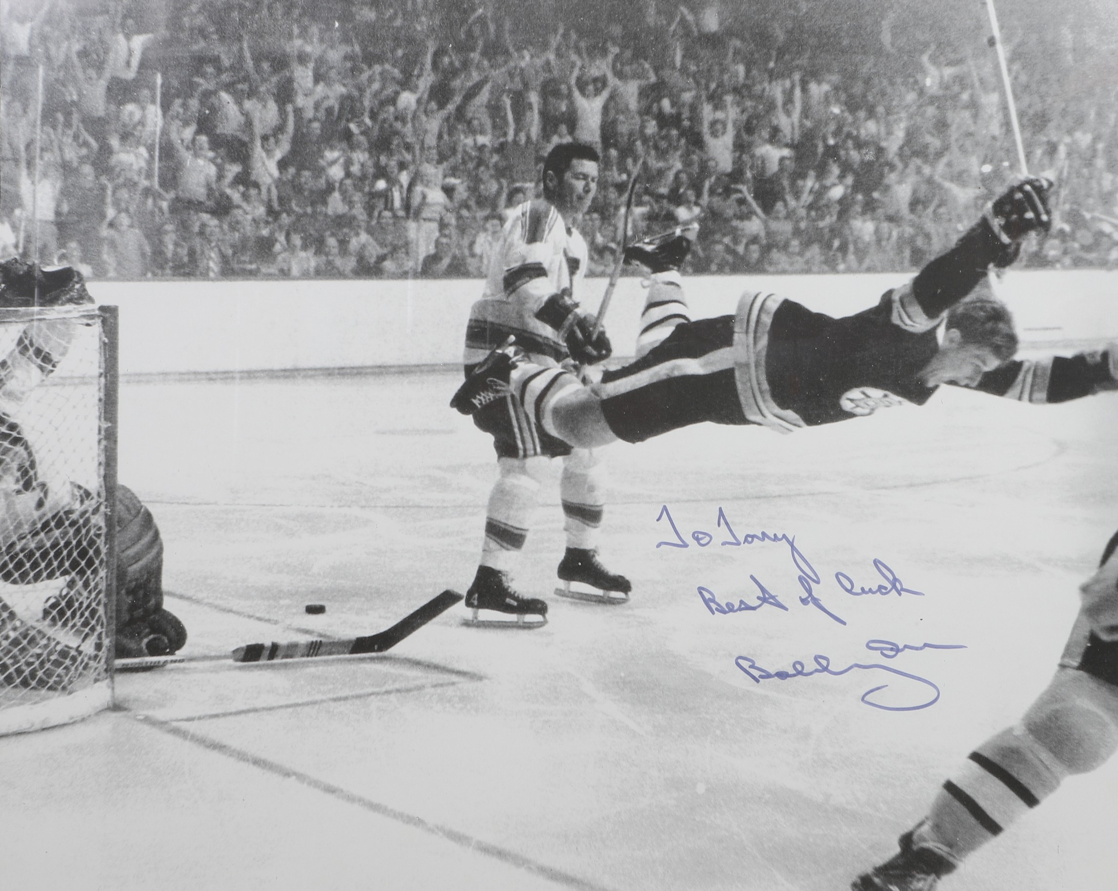 Bobby Orr signed picture, 26" x