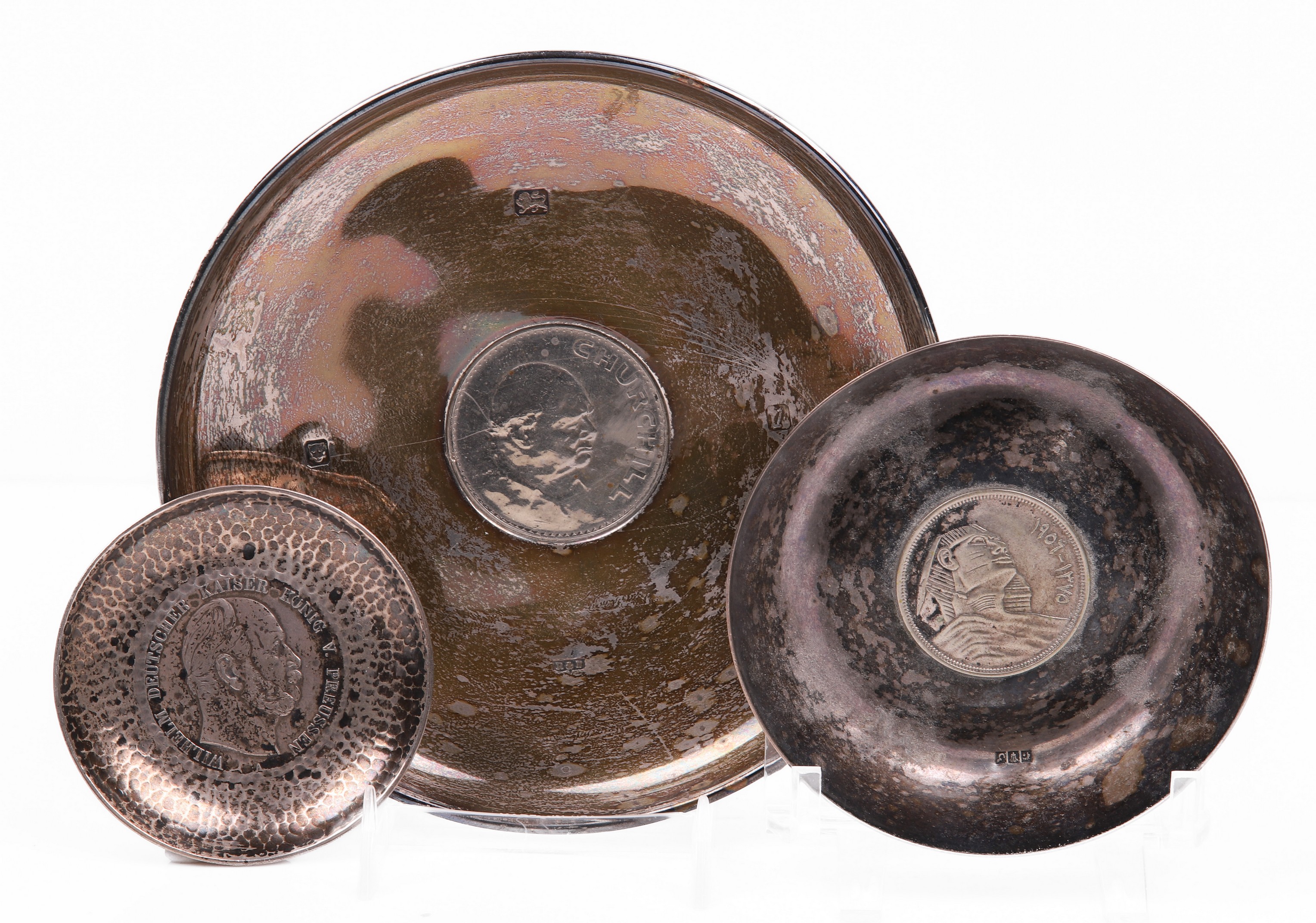 (3) Silver coin mounted dishes,7.085