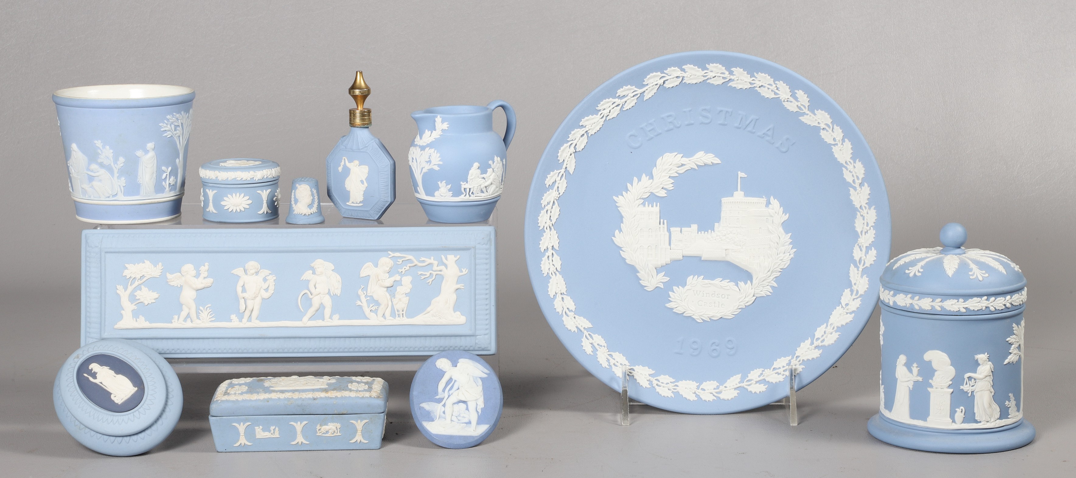 (11) Wedgwood articles to include