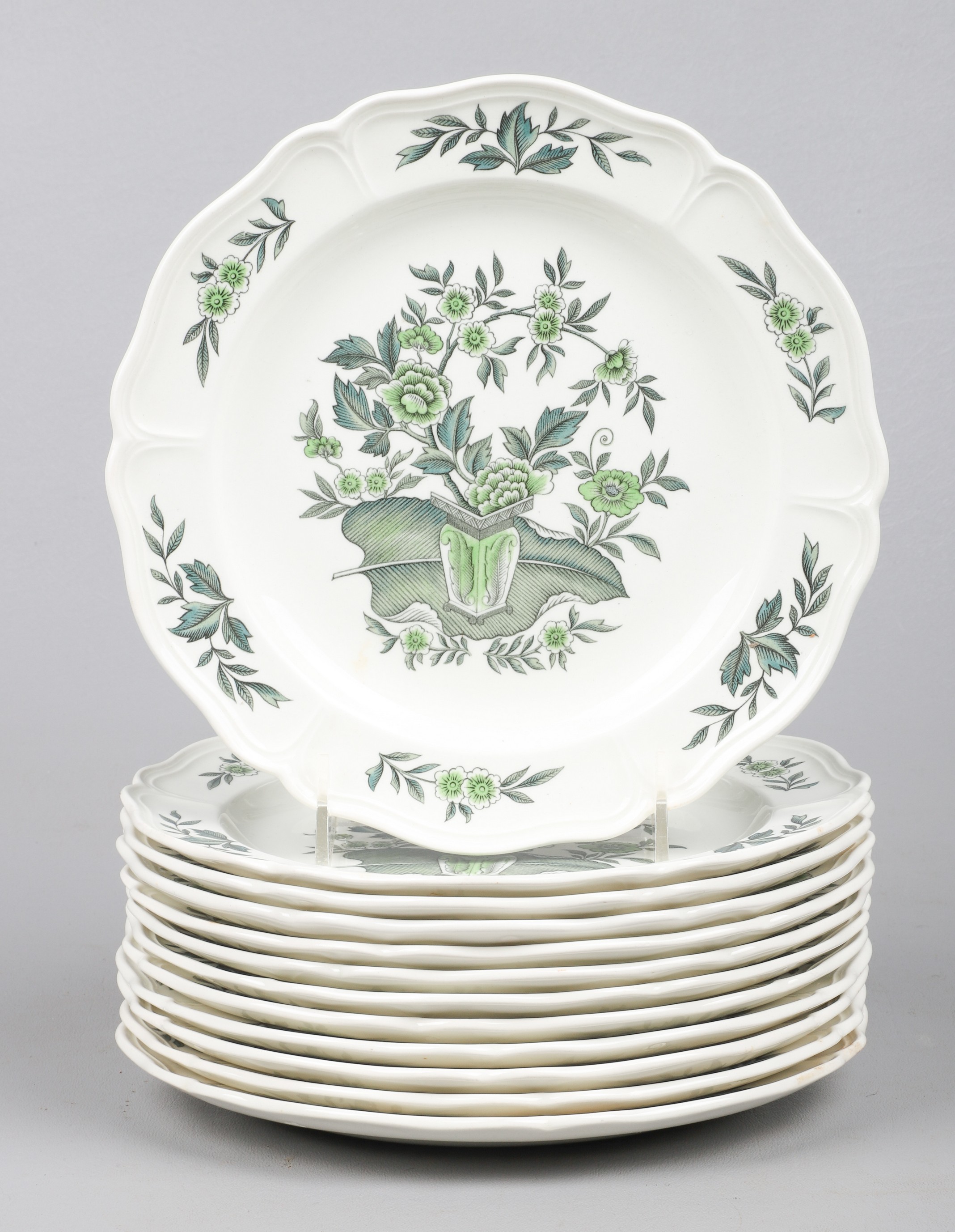  12 Wedgwood porcelain salad plates  2e07cc