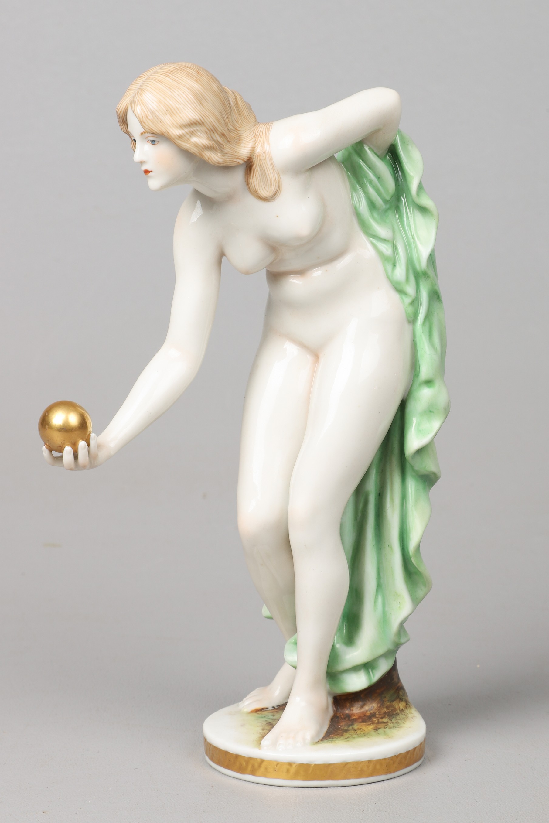 Scheibe-Alsbach Porcelain of a