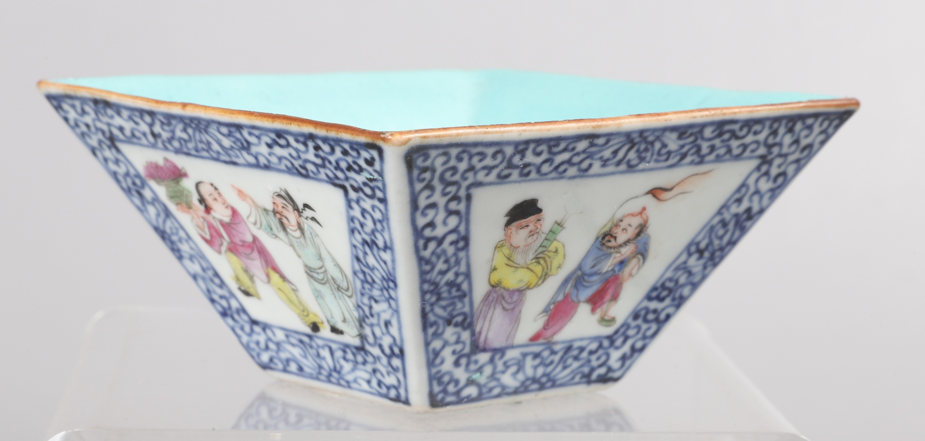 Chinese porcelain square bowl  2e089f