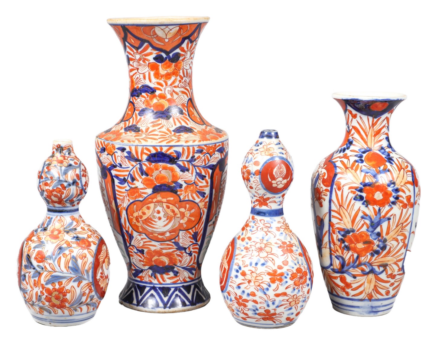 (4) Japanese Imari porcelain vases,