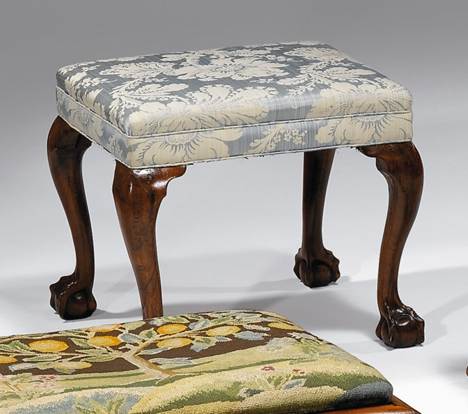 George II walnut stool mid 18th 49ad1