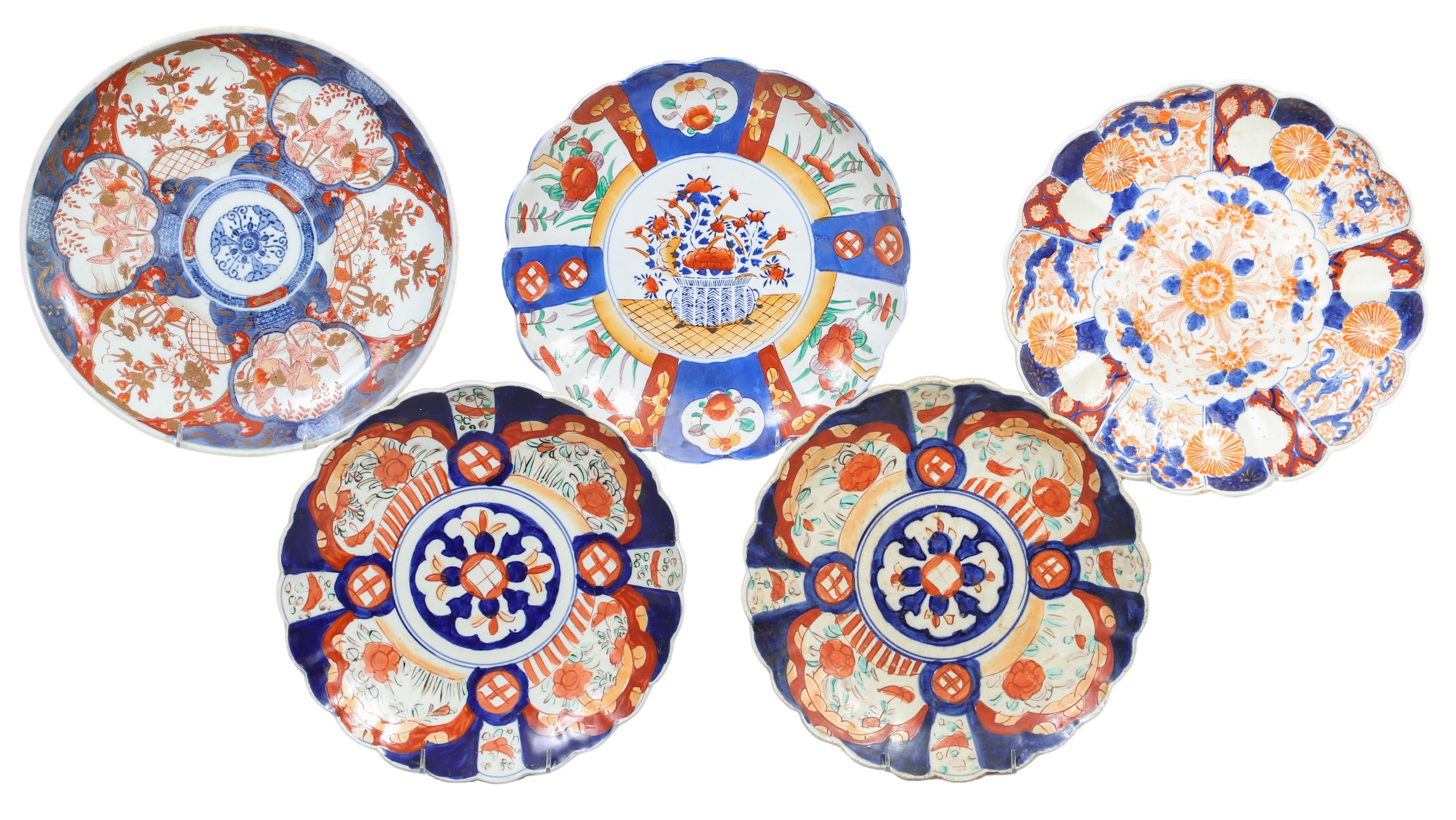  5 Japanese Imari porcelain chargers  2e0f87